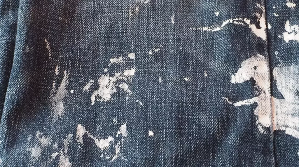 Is Acrylic Paint Washable On Jeans